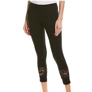 Hue leggings with lace